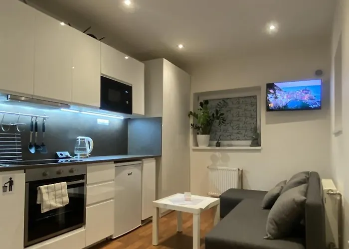 شقة Garden House On The Vltava Riverbank 15 Min To Prague كرالوبي ناد فلتافو